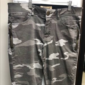 Democracy Camouflage “Ab”solution Pants